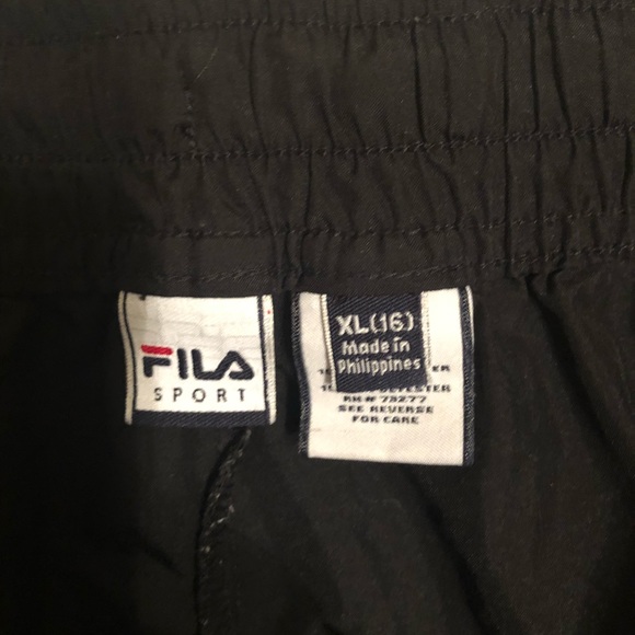 Athletic shorts - Picture 2 of 2